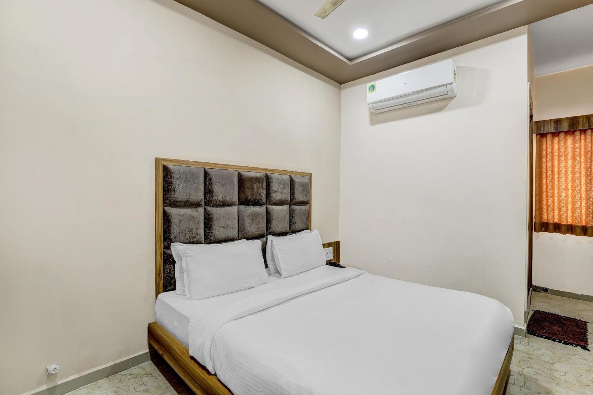 فندق Capital O Maple View Naroda المظهر الخارجي الصورة